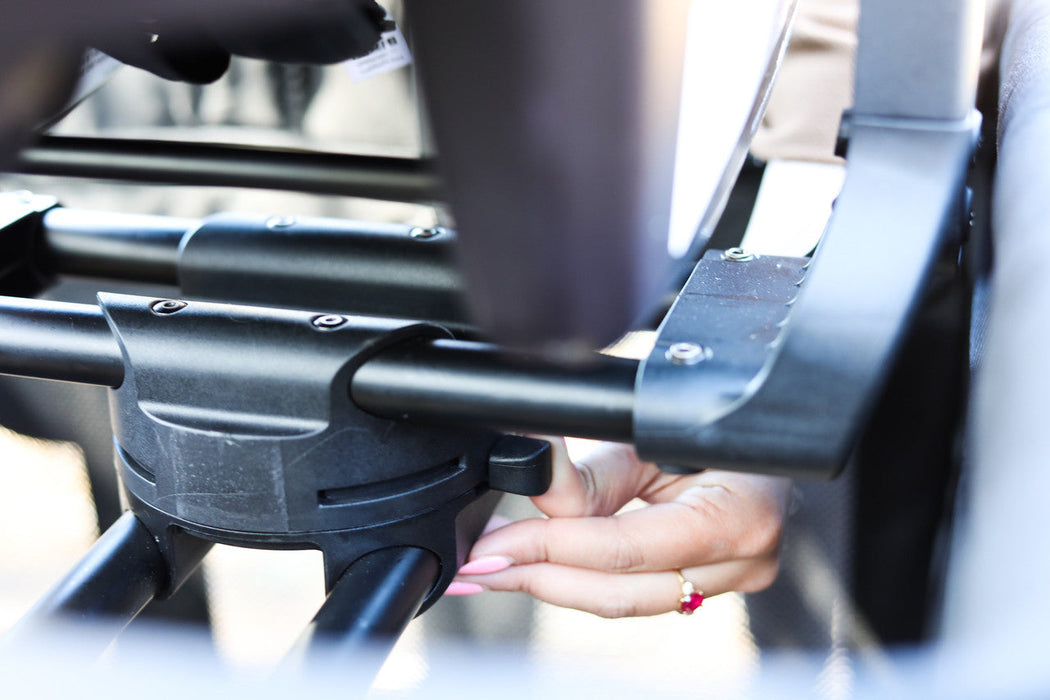 Car Seat Adaptor | W2